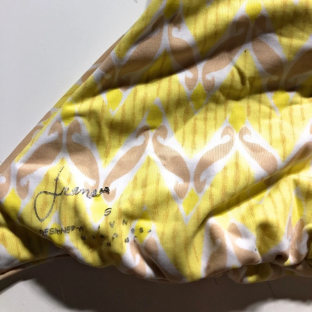 Frankie’s Bikinis Bikini Top